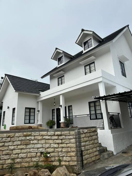 Stylish Villa At Green Apple U 35A Cipanas Puncak Sindanglaya エクステリア 写真