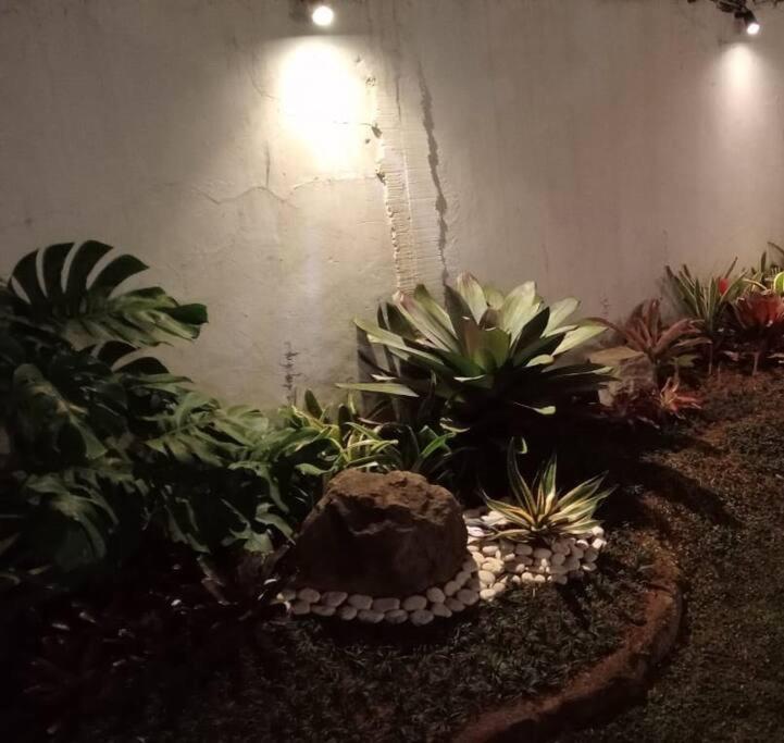 Stylish Villa At Green Apple U 35A Cipanas Puncak Sindanglaya エクステリア 写真