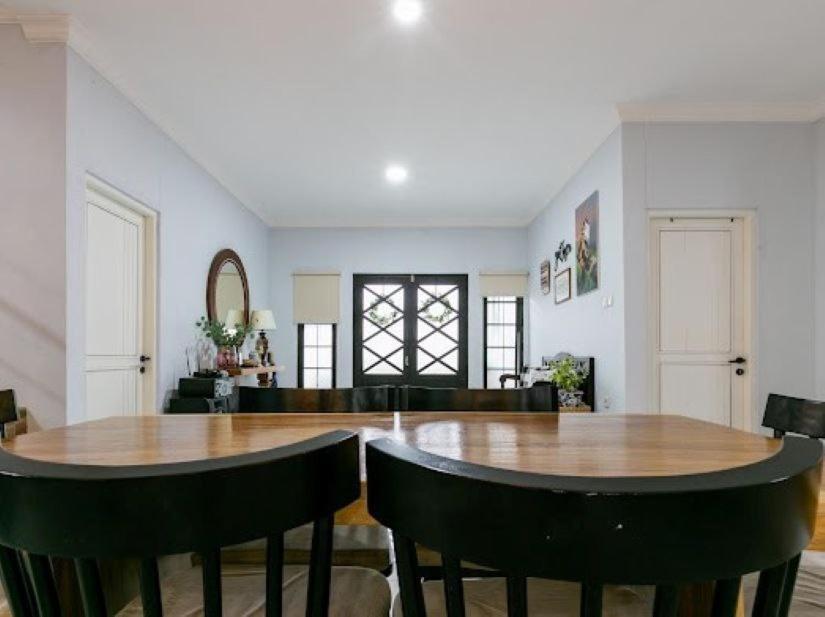 Stylish Villa At Green Apple U 35A Cipanas Puncak Sindanglaya エクステリア 写真